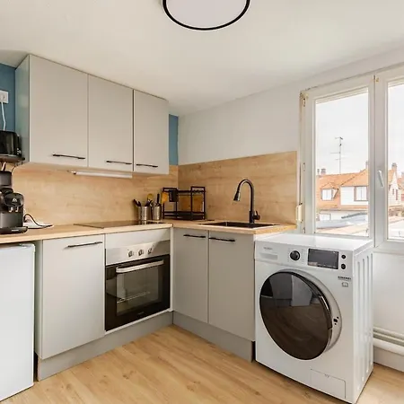 Banksy Centre-ville, Place De L'etoile Lejlighed