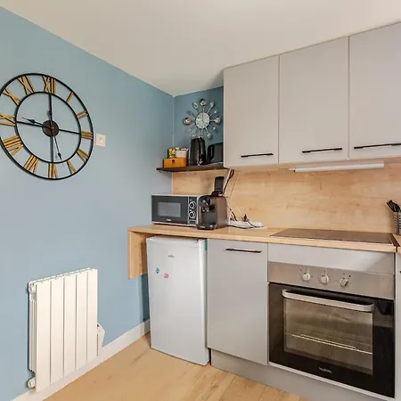 Banksy Centre-ville, Place De L'etoile *