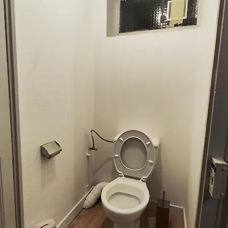 Banksy Centre-ville, Place De L'etoile